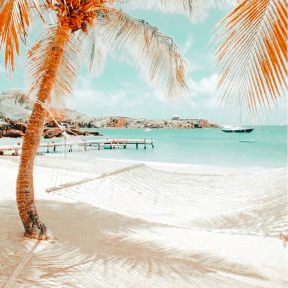 Welcome to my closet 😎